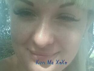 Kiss_Me_XoXo